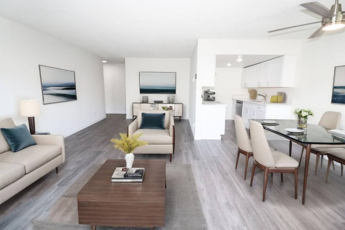 Apartment for rent at 17320 Burbank Blvd, Encino, CA 91316