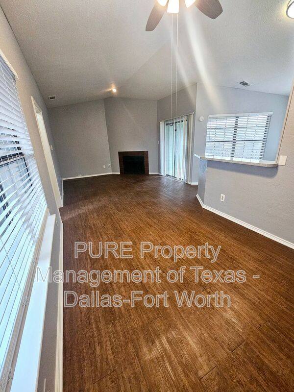 Apartment for rent at 806 203 Castleglen Dr, Garland, TX 75043