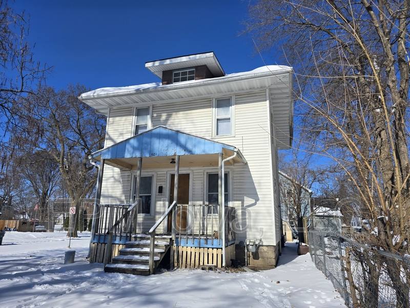 House for rent at 501 Fowler St, Waterloo, IA 50703