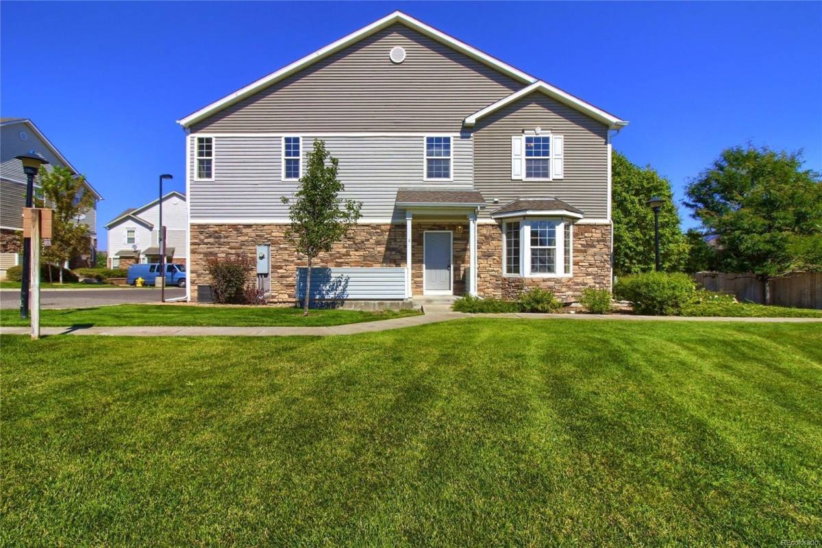 Townhouse for rent at 12740 Jasmine St, Brighton, CO 80602
