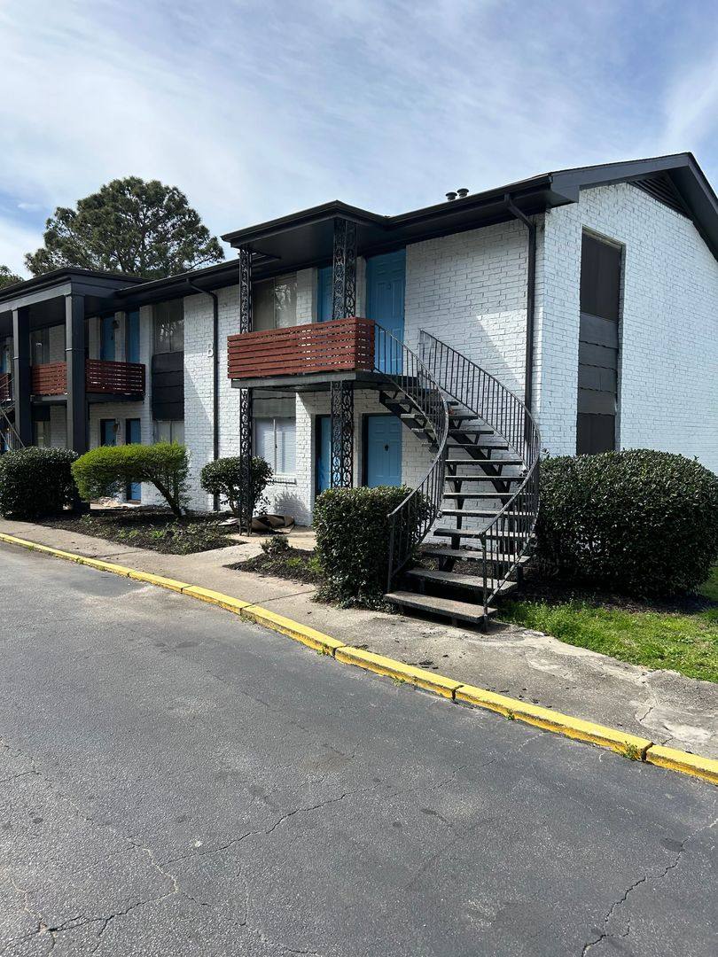 Apartment for rent at 4711 Waldrop Dr, Forest Park, GA 30297