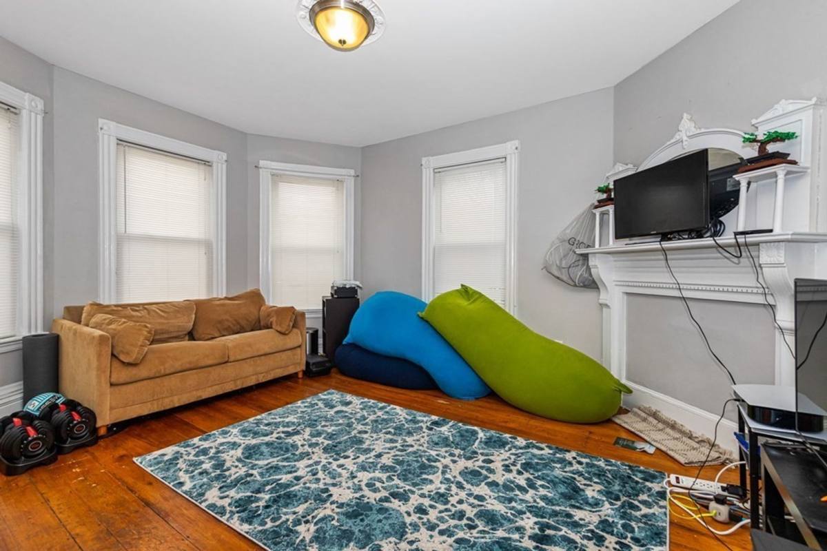 Apartment for rent at 46 Hillside St #1A, Roxbury Crossing, MA 02120