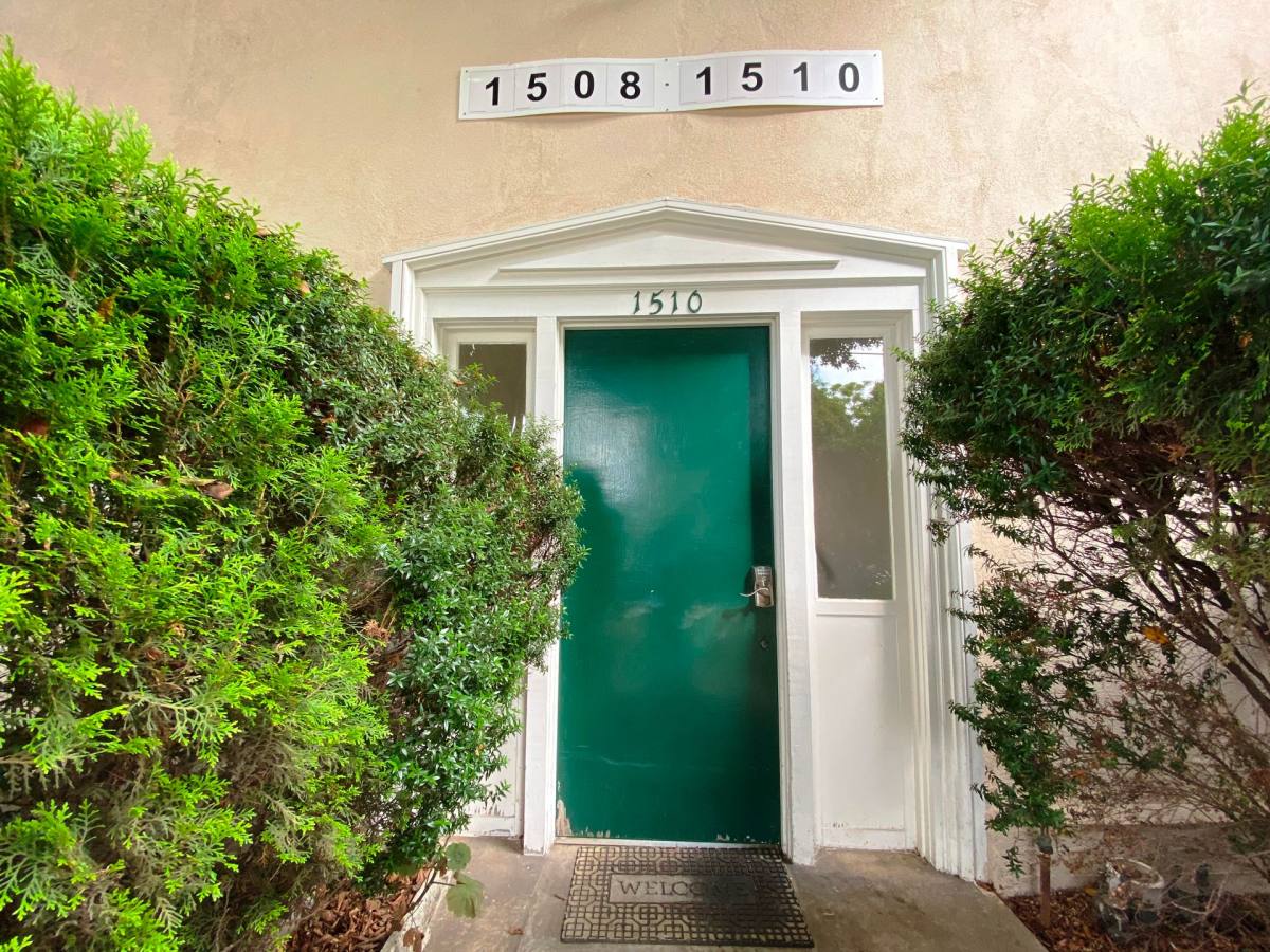 Apartment for rent at 1508 California Ave, Santa Monica, CA 90403
