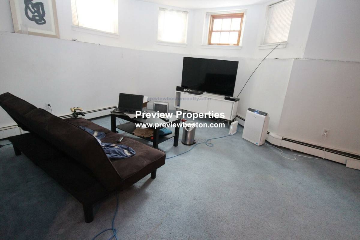 Apartment for rent at 1161 Commonwealth Ave #B, Allston, MA 02134