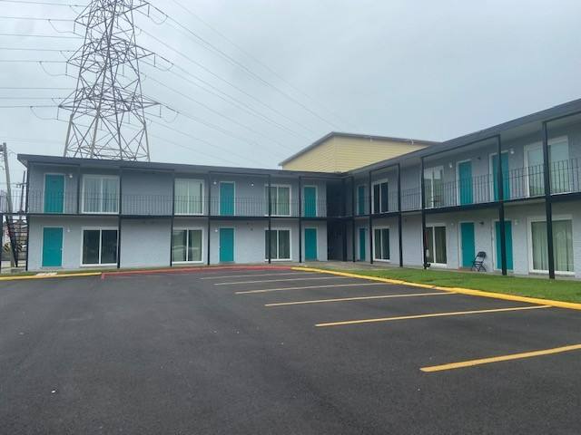 Apartment for rent at 1536 Stumpf Blvd, Gretna, LA 70053