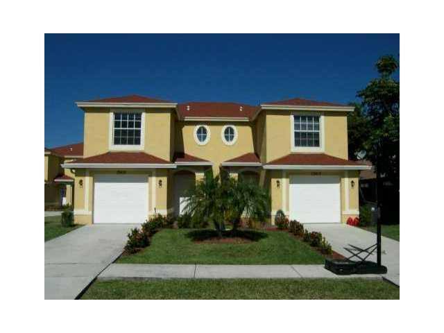 Townhouse for rent at 12417 Peconic Court, Wellington, FL 33414