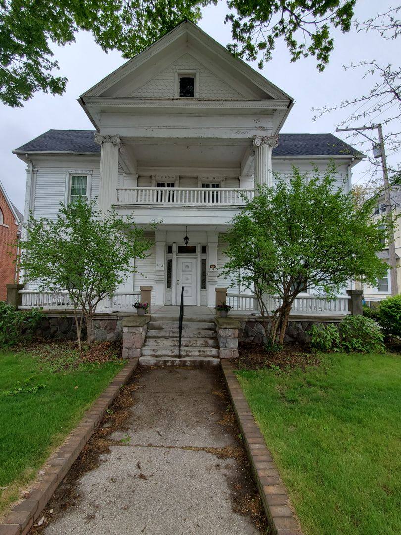 Apartment for rent at 112 S 5th St, Goshen, IN 46528