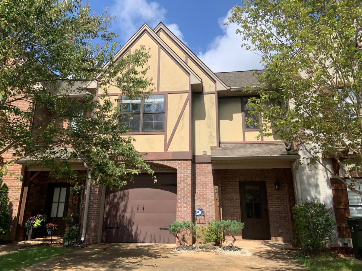 Townhouse for rent at 2012 Stephanie Court, Auburn, AL 36830