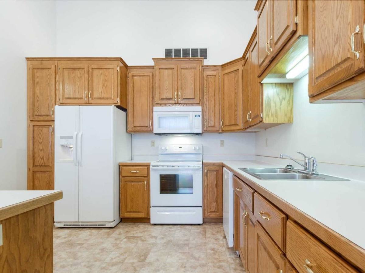 Townhouse for rent at 2945 40th Ave SW, Fargo, ND 58104