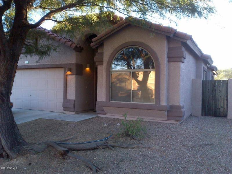 House for rent at 270 E Thomas Jefferson Way, Sahuarita, AZ 85629