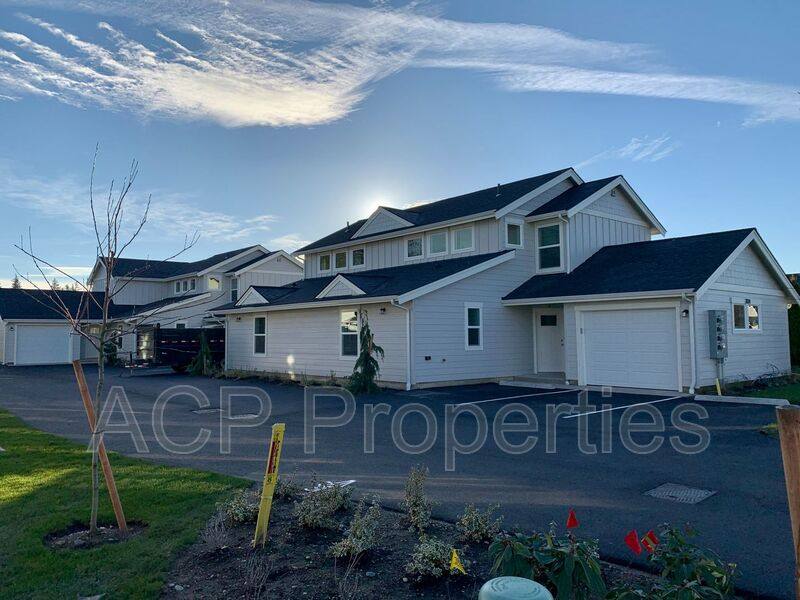 Townhouse for rent at 2046 Aaron Dr #C, Lynden, WA 98264