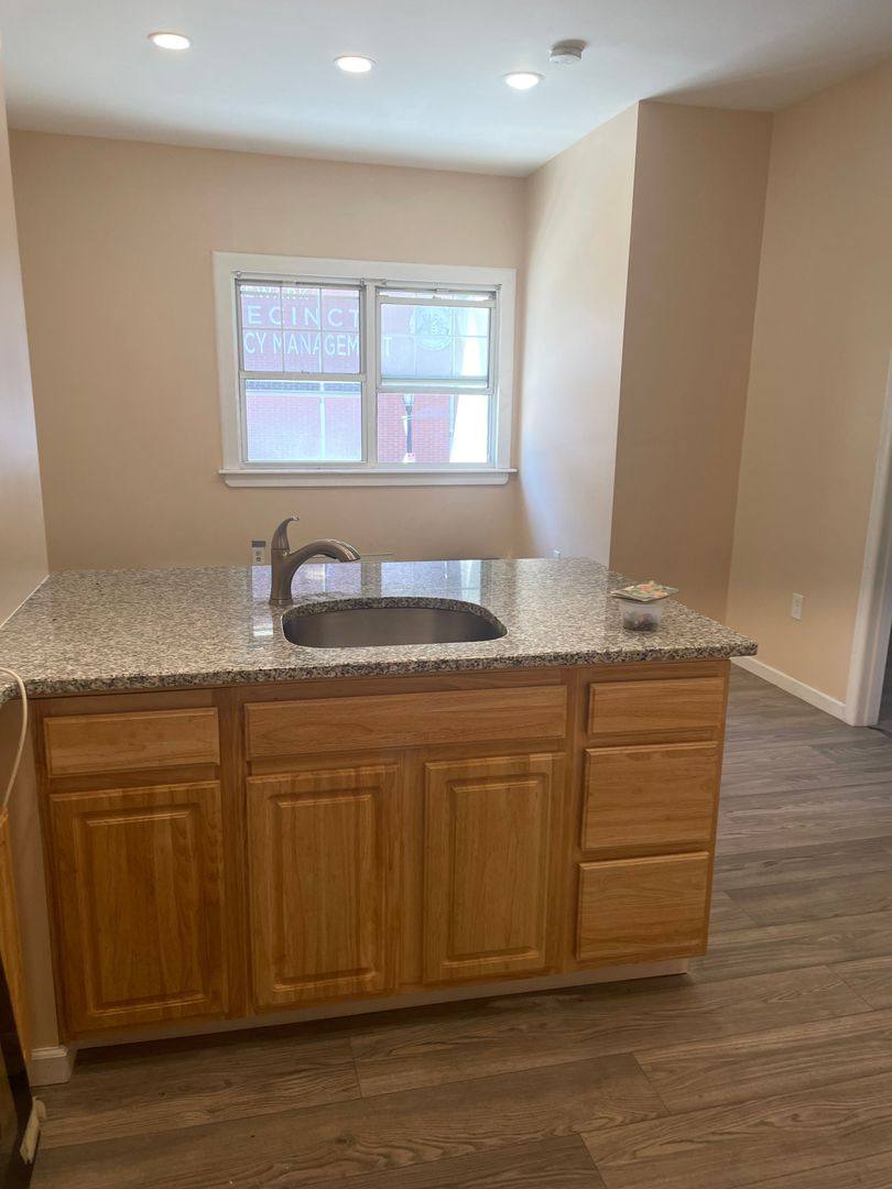 Apartment for rent at 475 Clinton Ave, Newark, NJ 07108