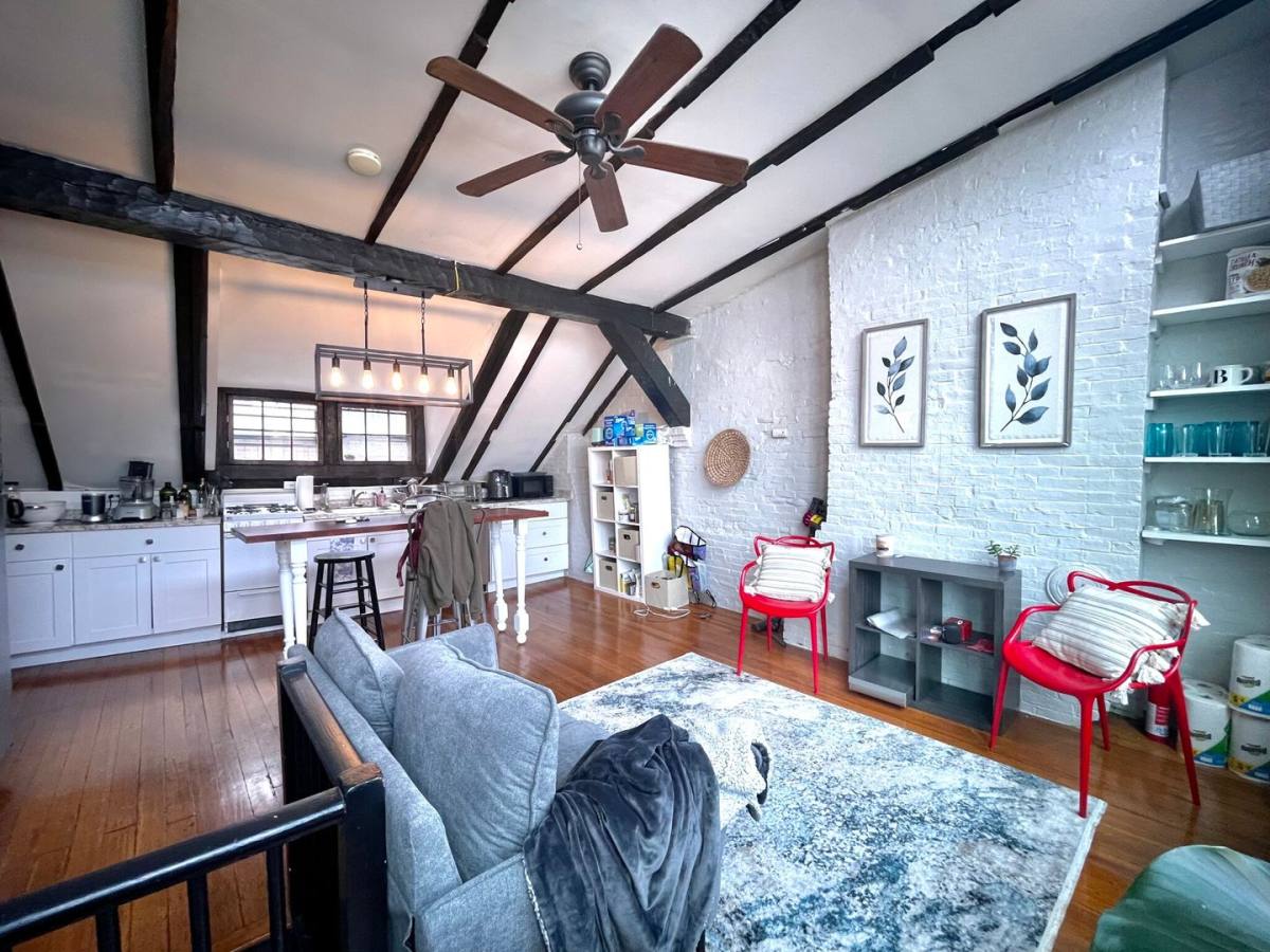 Apartment for rent at 5 Champney Place #3C, Boston, MA 02114