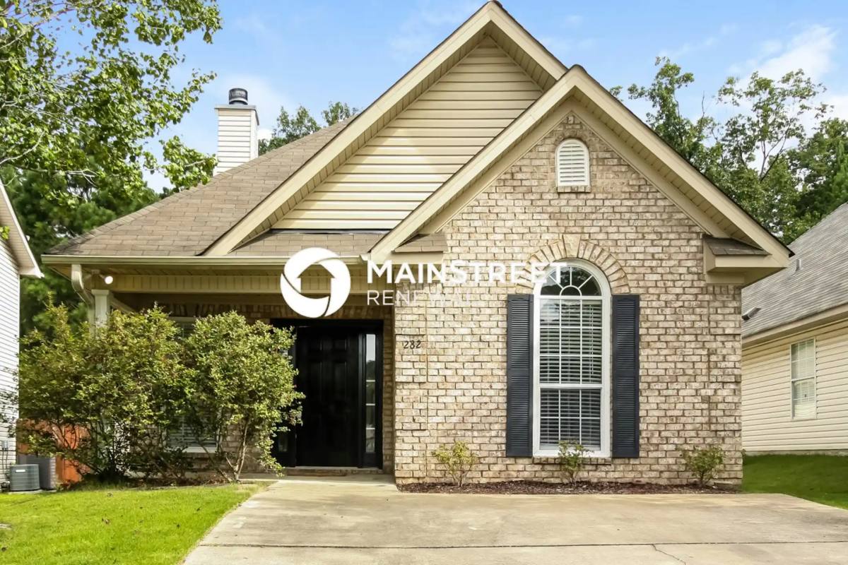 House for rent at 282 Forest Lakes Dr, Sterrett, AL 35147