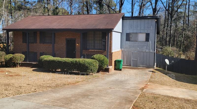 House for rent at 4340 Clevemont Rd, Ellenwood, GA 30294