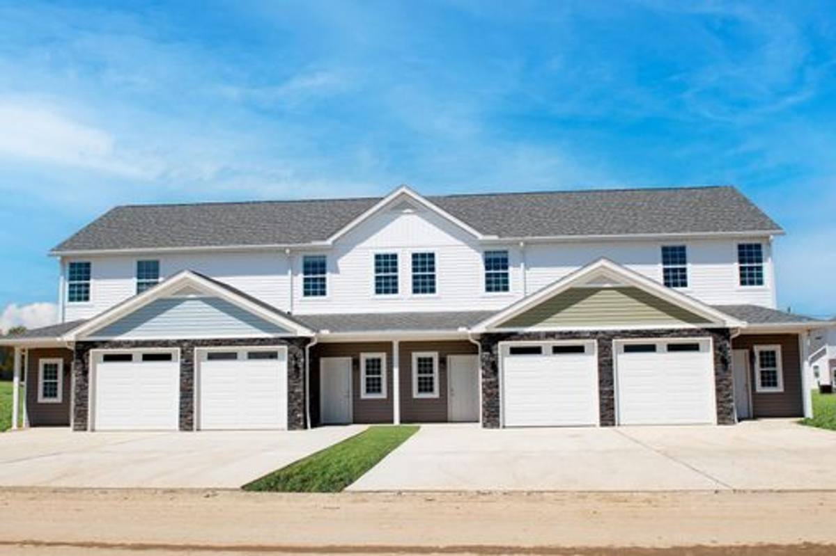 Apartment for rent at 100 Brook Blvd, Sandusky, OH 44870