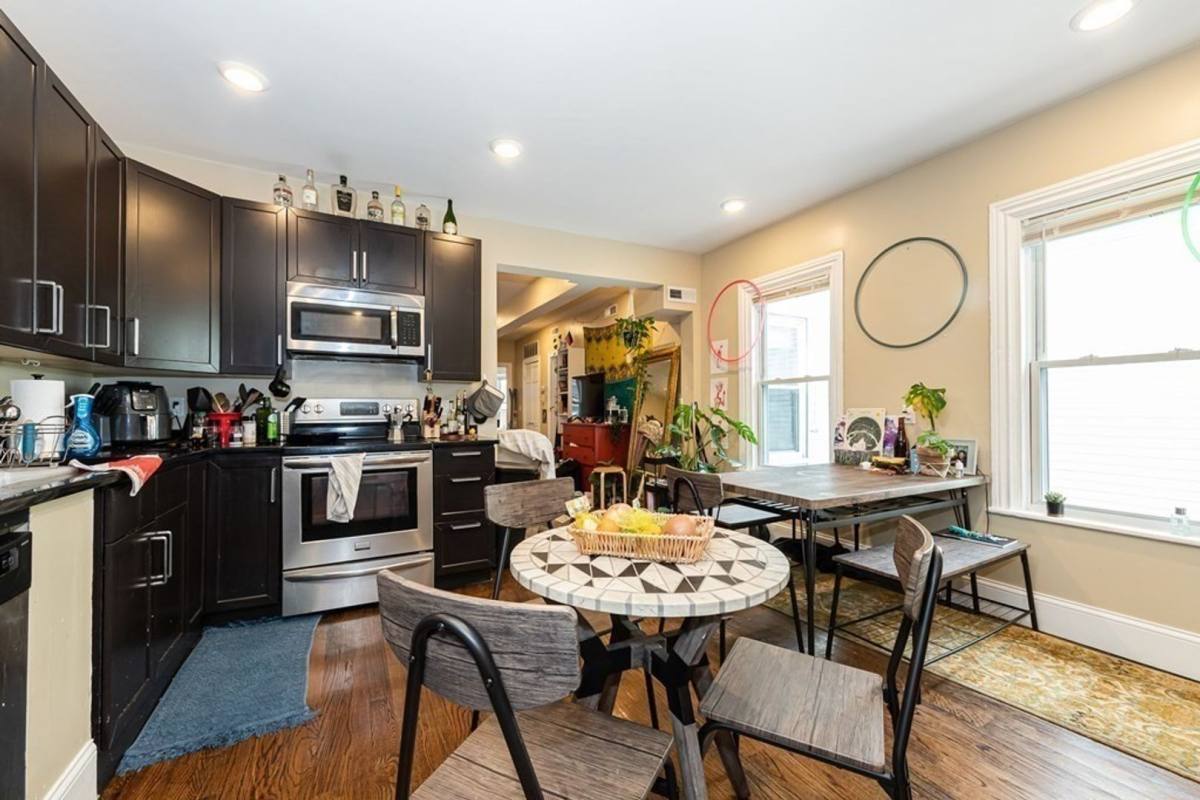 Apartment for rent at 17 Elmira St #1, Allston, MA 02134