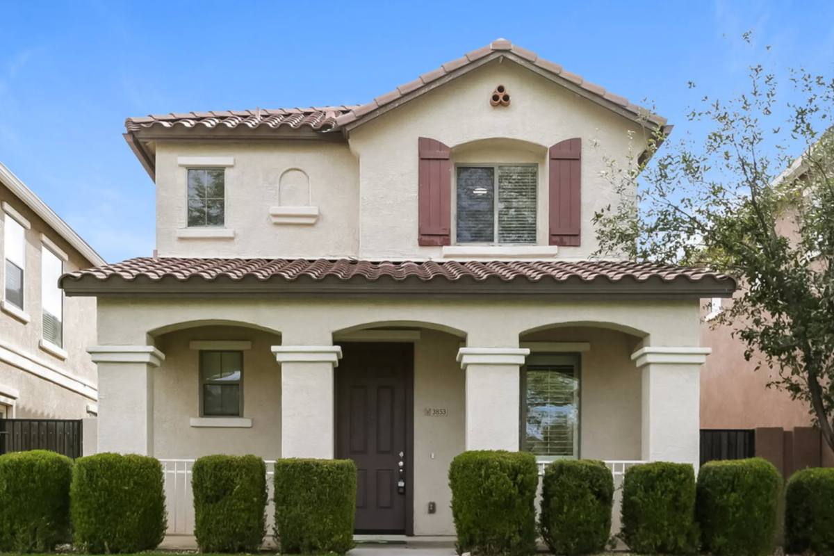House for rent at 3853 E Trigger Way, Gilbert, AZ 85297