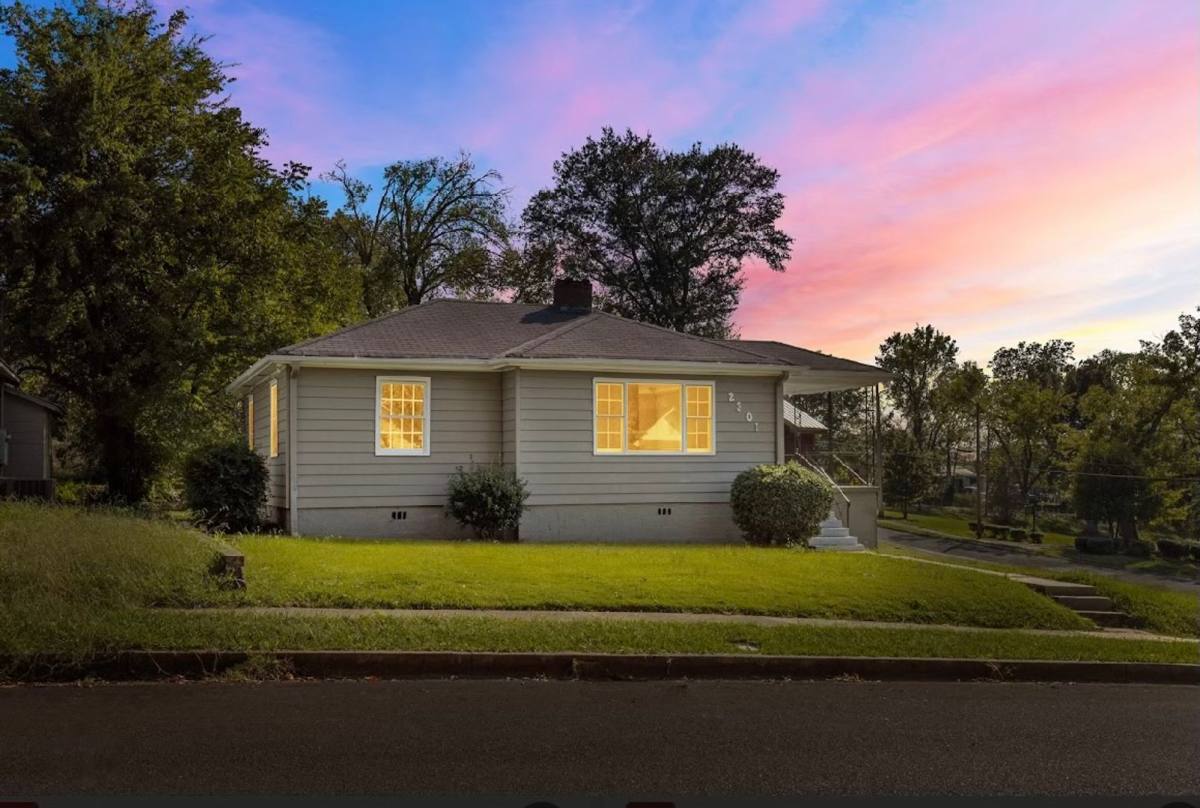 House for rent at 2301 27th St W, Birmingham, AL 35208