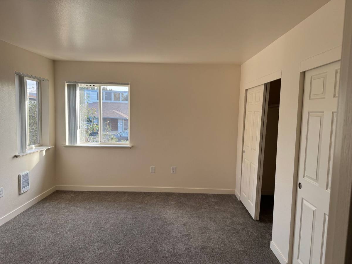 Apartment for rent at 1025 W Main St, Hillsboro, OR 97123