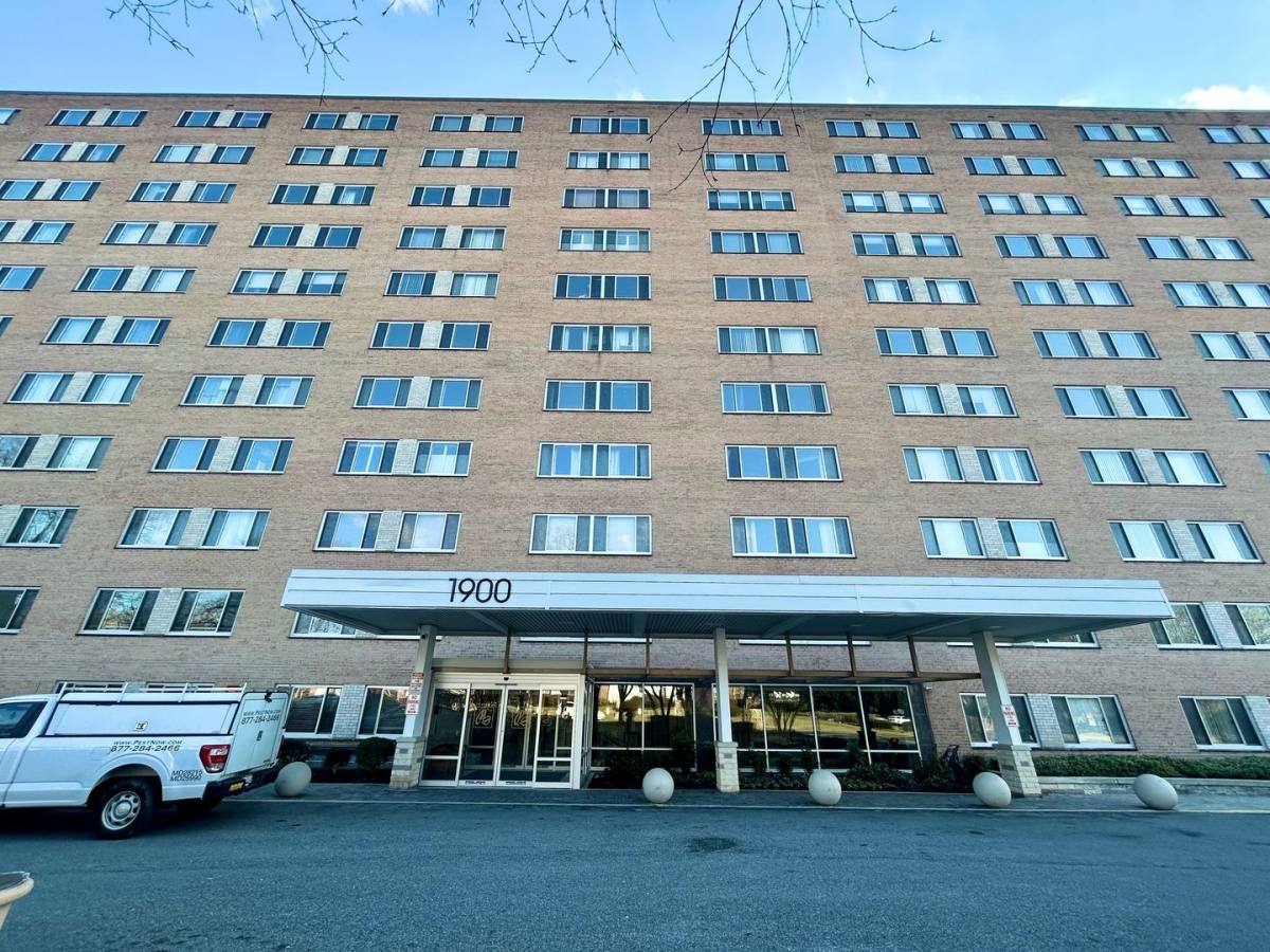 Condo for rent at 1900 Lyttonsville Rd, Silver Spring, MD 20910