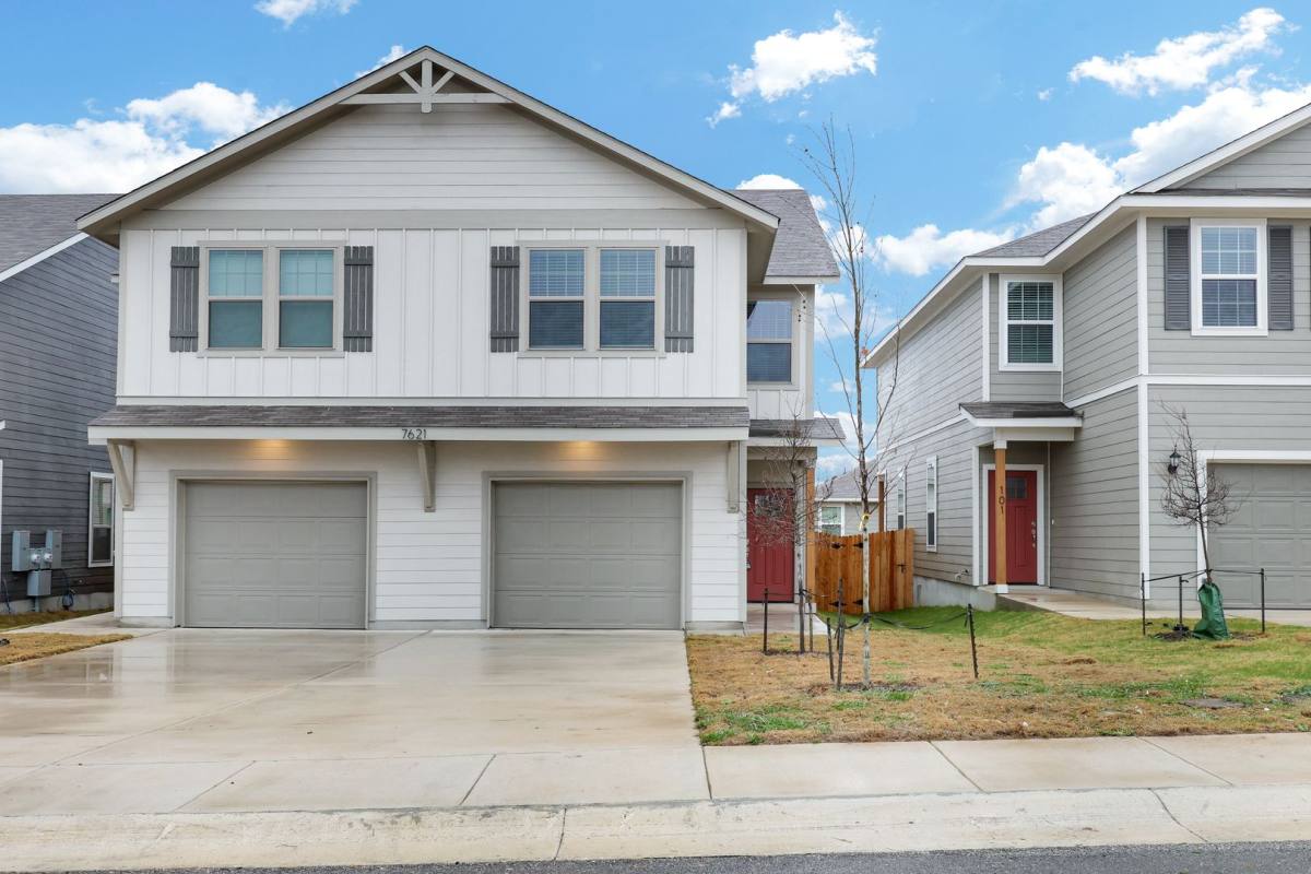 Townhouse for rent at 7621 Briarwood Pass, San Antonio, TX 78252