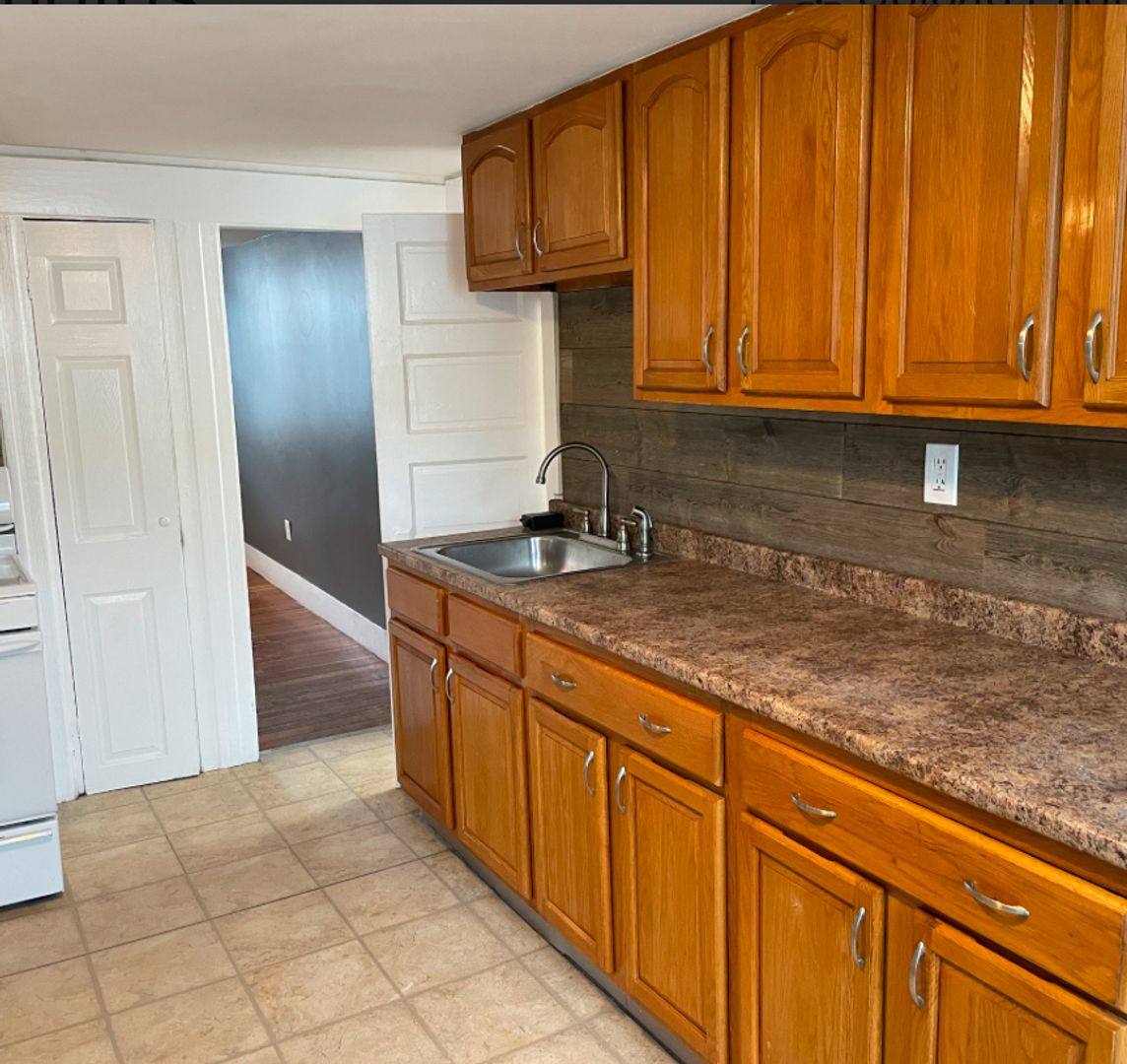 Apartment for rent at 164 Front St, Woonsocket, RI 02895