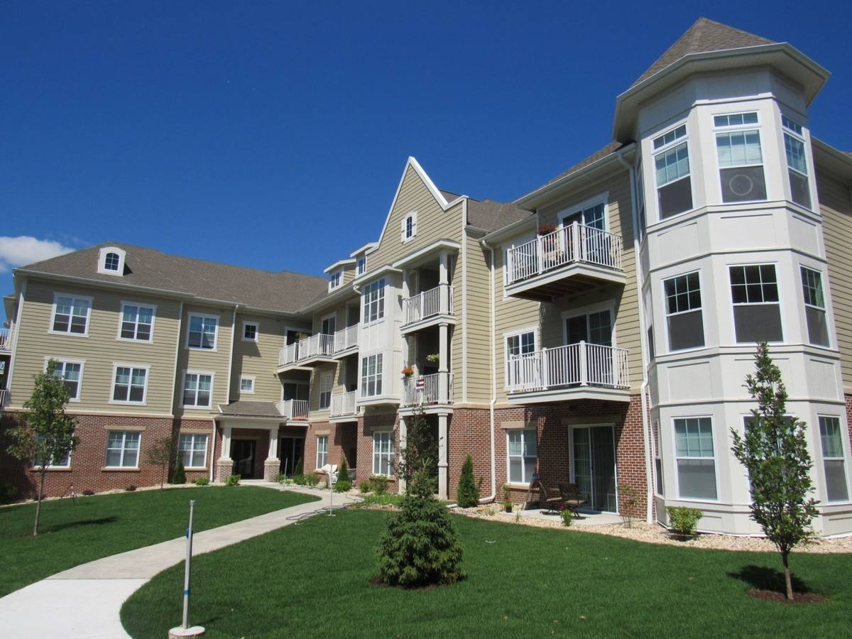 Apartment for rent at 180 & 200 E Capitol Dr, Hartland, WI 53029