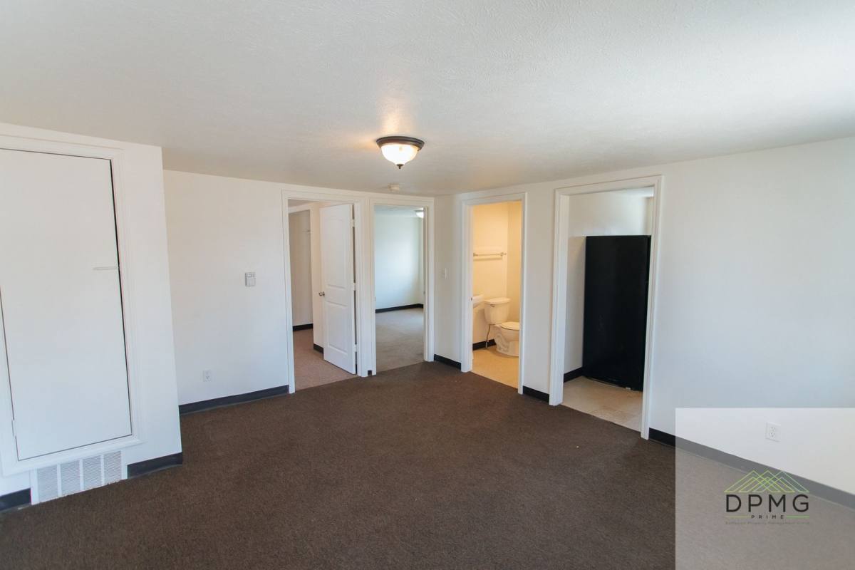 Apartment for rent at 1128 Platt St, Lansing, MI 48910