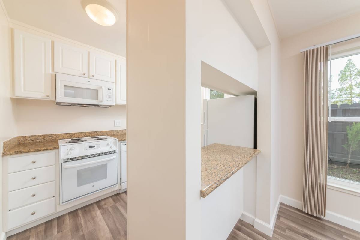 Apartment for rent at 1980 Desert Circle, Walnut Creek, CA 94598