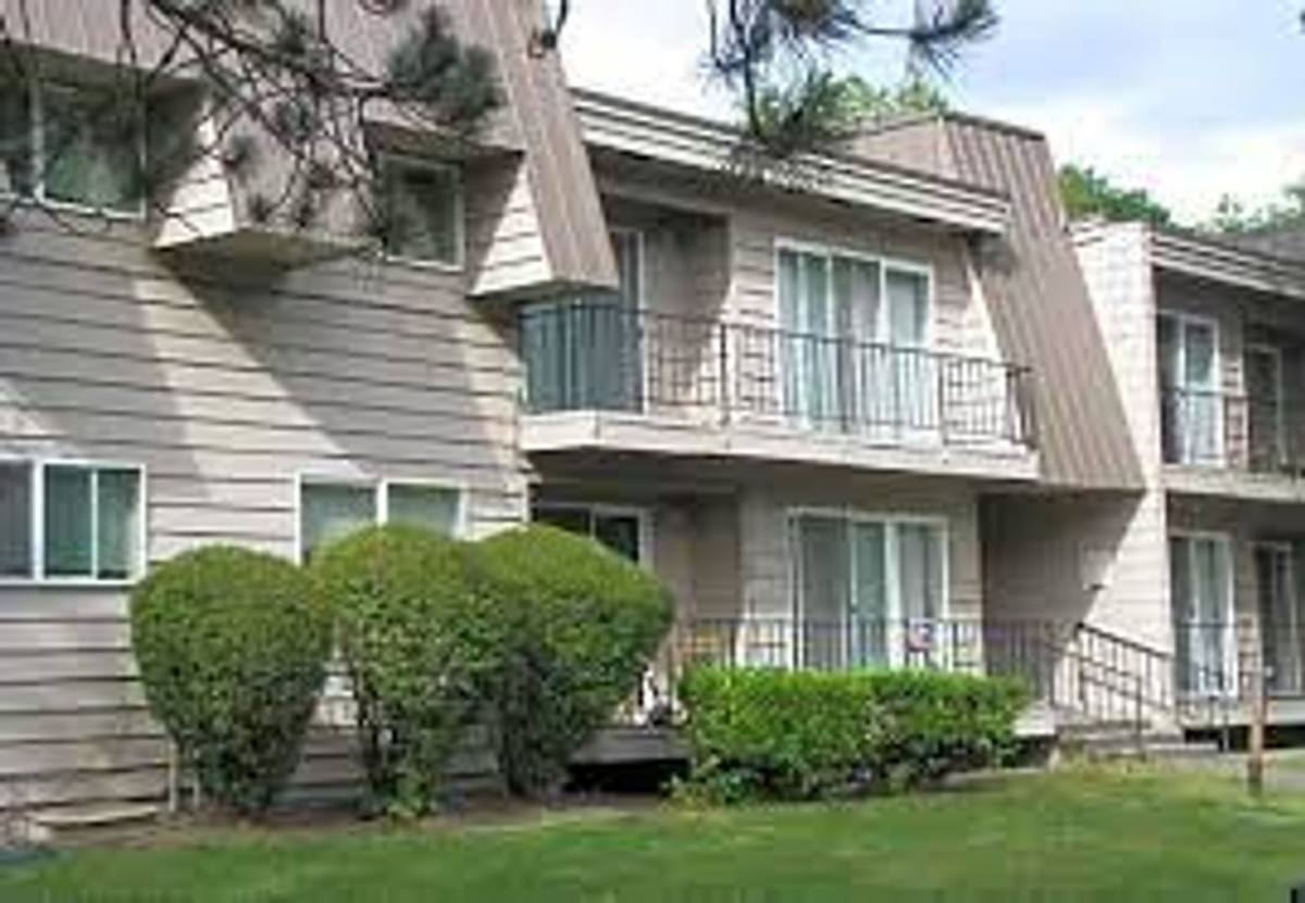 Apartment for rent at Brookside Estates, 6750 SW Scholls Ferry Rd, Beaverton, OR 97008