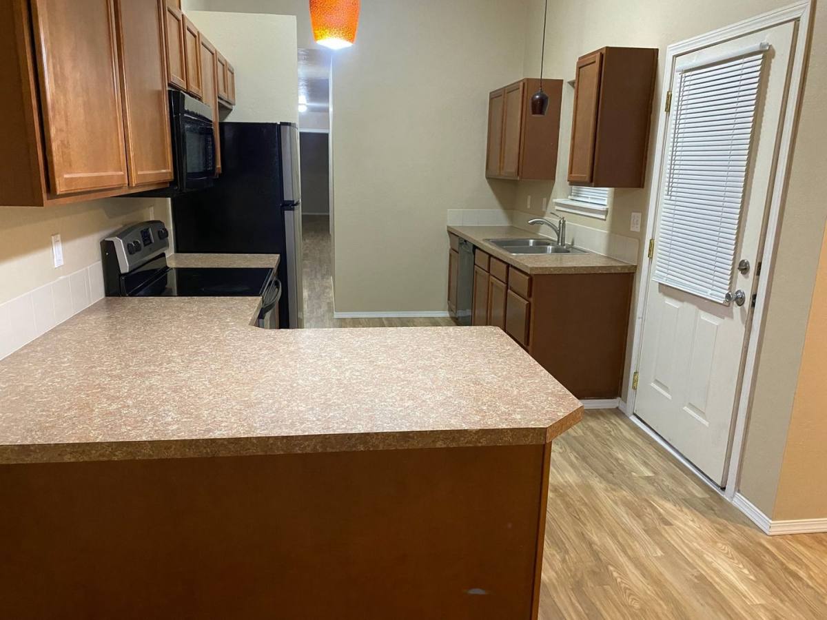 Townhouse for rent at 310 S David St, Spokane, WA 99212