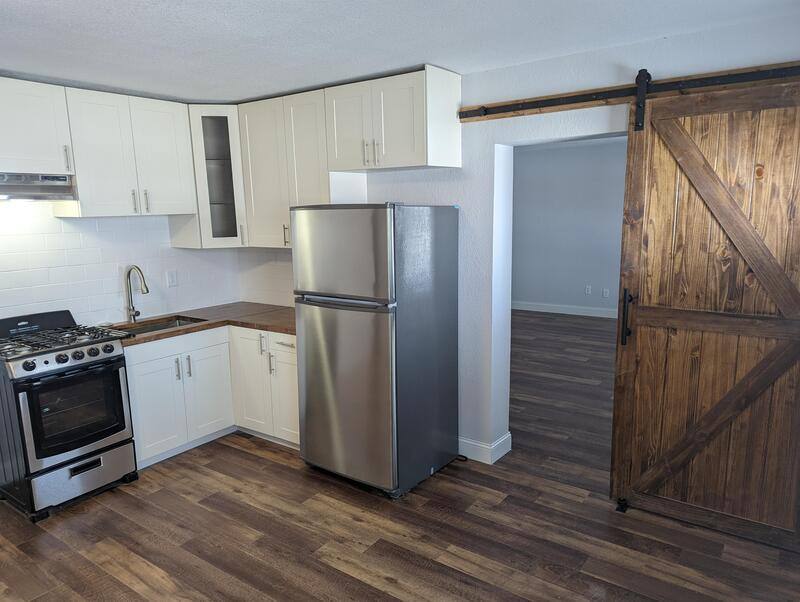 Apartment for rent at 205 Oskaloosa St #206, Pella, IA 50219