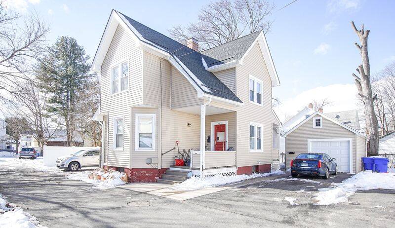Apartment for rent at 14-16 Gorman Ave #14, Enfield, CT 06082
