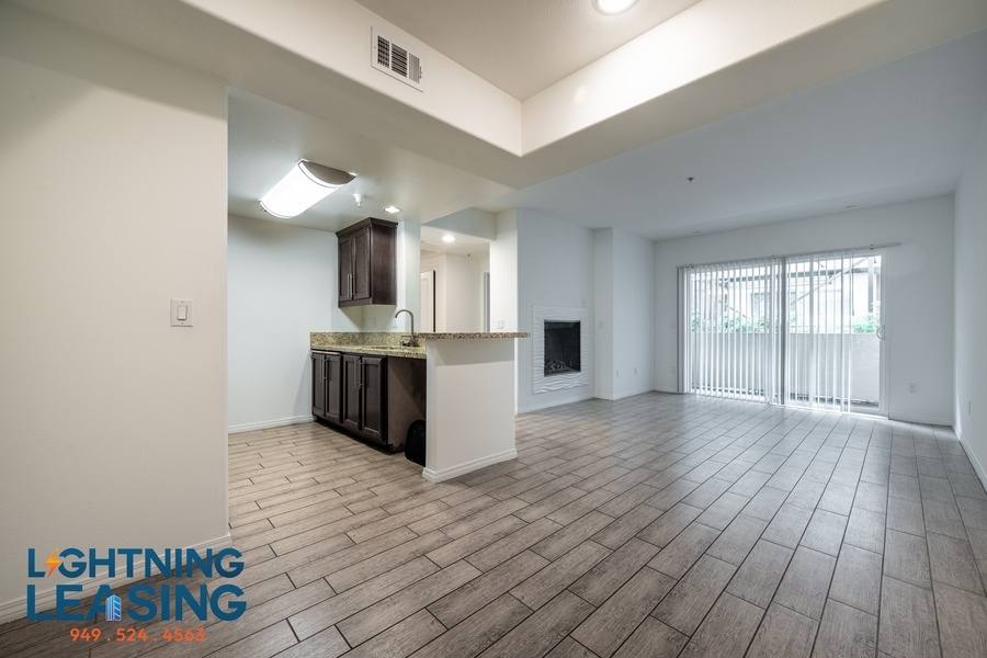 Apartment for rent at 11925 4 5 Kling St #104E, Valley Village, CA 91607