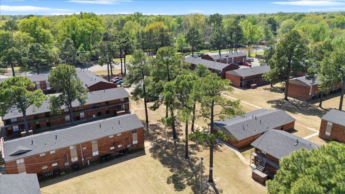Apartment for rent at 1594-1636 E Holmes Rd, Memphis, TN 38116