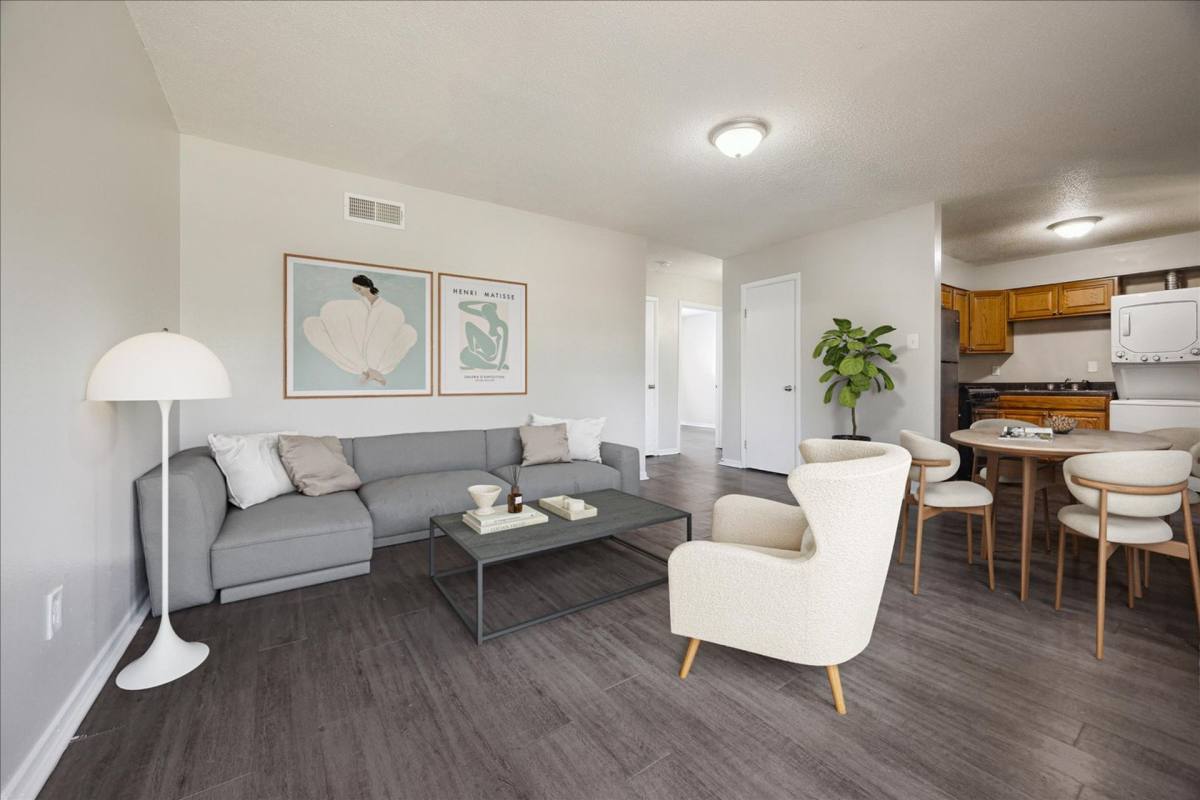 Holmes Pointe, 1594-1636 E Holmes Rd, Memphis, TN 38116 - Apartment for Rent - Image 1