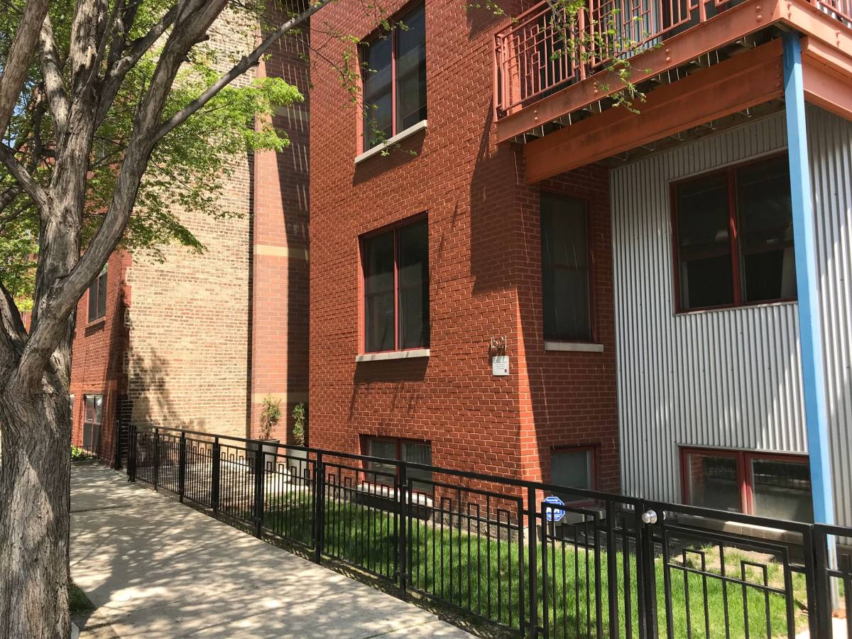 Apartment for rent at 1621 S Carpenter St, Chicago, IL 60608
