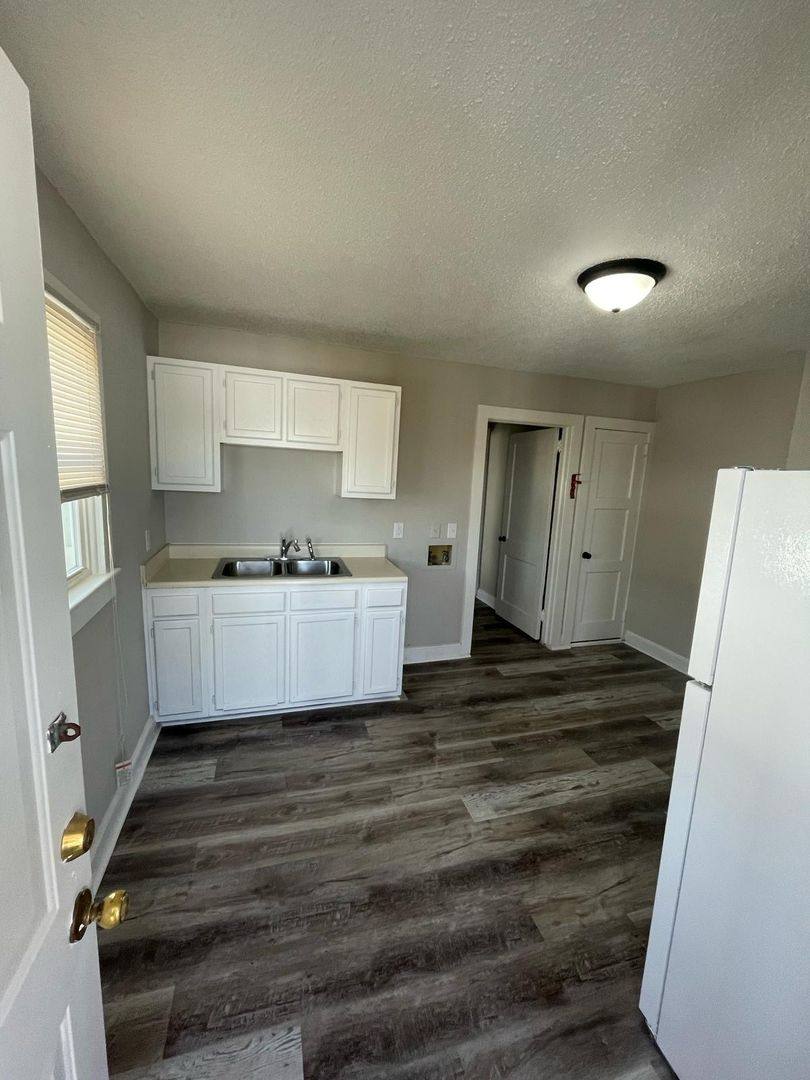 Apartment for rent at 1423 5th St, Winston Salem, NC 27101