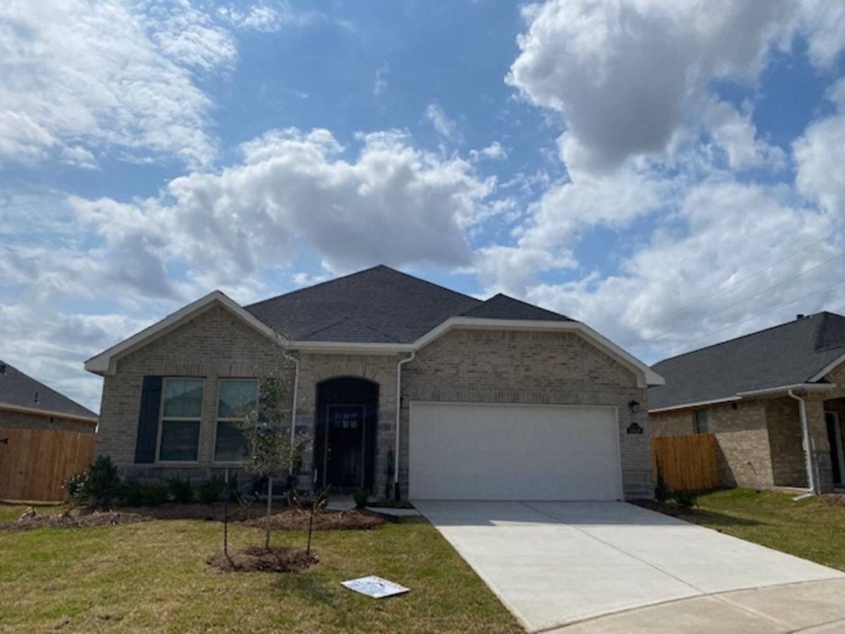 House for rent at 31419 Horseshoe Meadow Bend, Fulshear, TX 77441