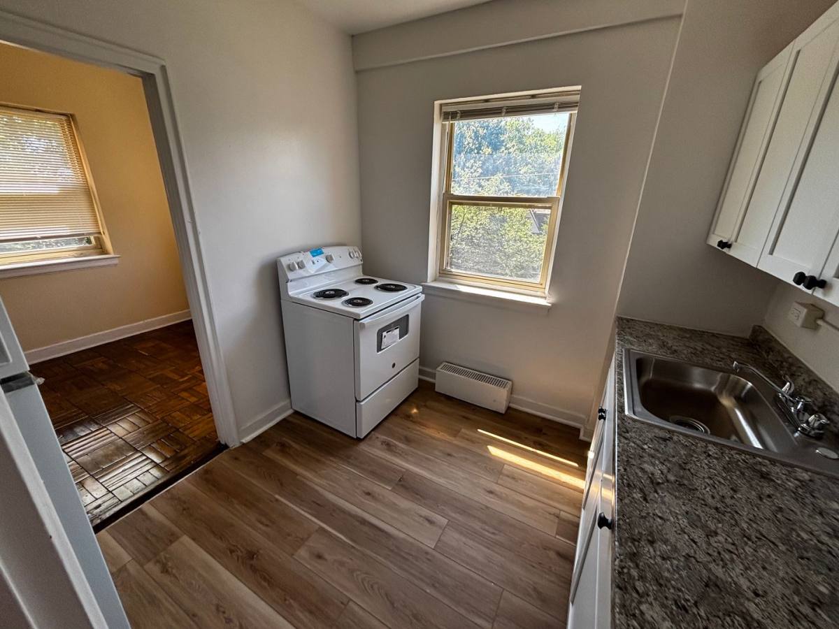 Bellevue Towers, 2400 Market St, Harrisburg, PA 17103 - Apartment for Rent - Image 3