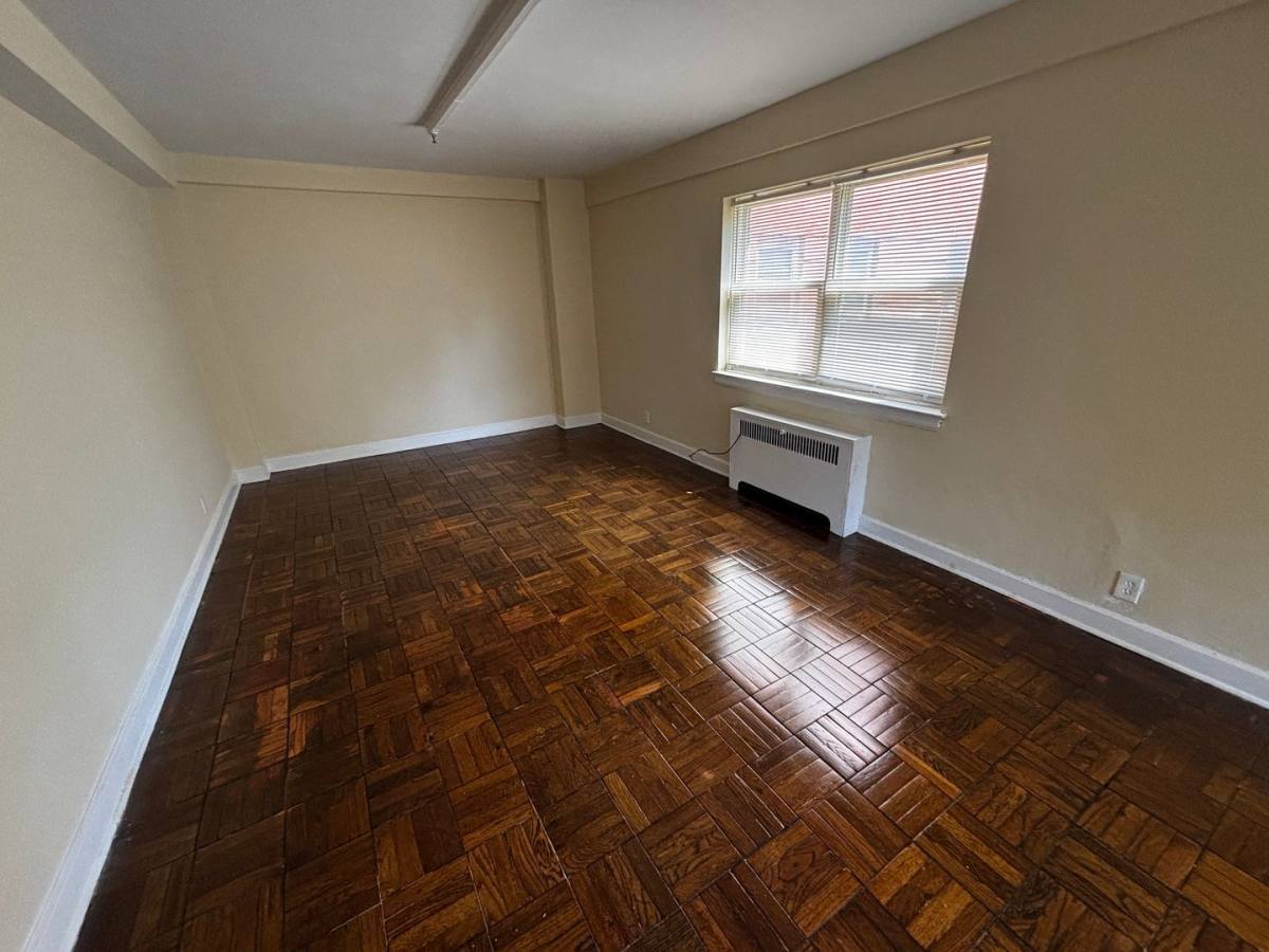 Bellevue Towers, 2400 Market St, Harrisburg, PA 17103 - Apartment for Rent - Image 2