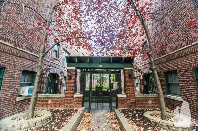 Apartment for rent at 634 W Arlington Place, Chicago, IL 60614