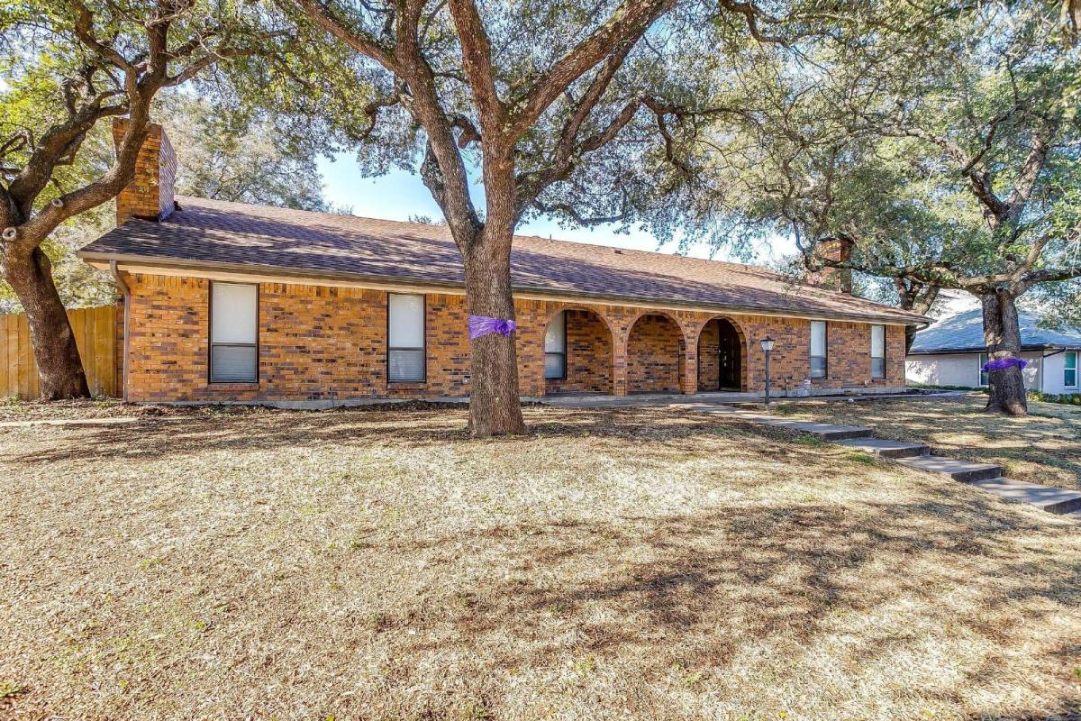 Townhouse for rent at 4627 Ranch View Rd, Fort Worth, TX 76109