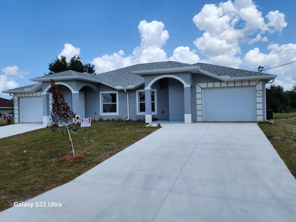 Townhouse for rent at 2211 Armour Rd, Lehigh Acres, FL 33973