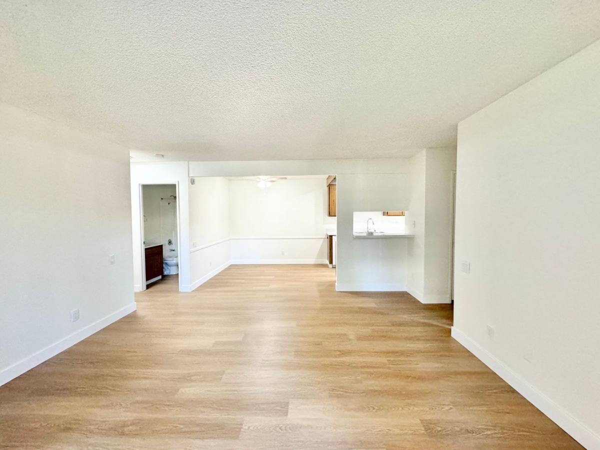 Apartment for rent at 8102 Artesia Blvd, Buena Park, CA 90621