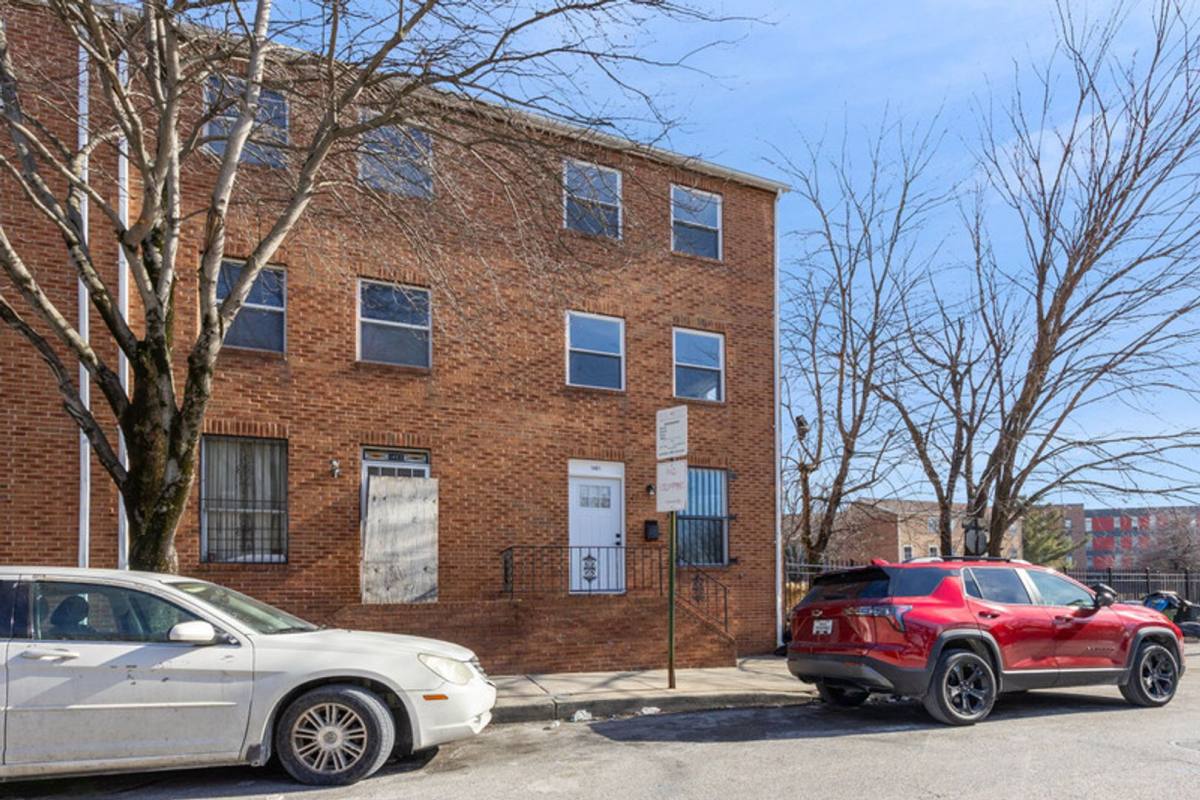 Townhouse for rent at 1401 Aisquith St, Baltimore, MD 21202