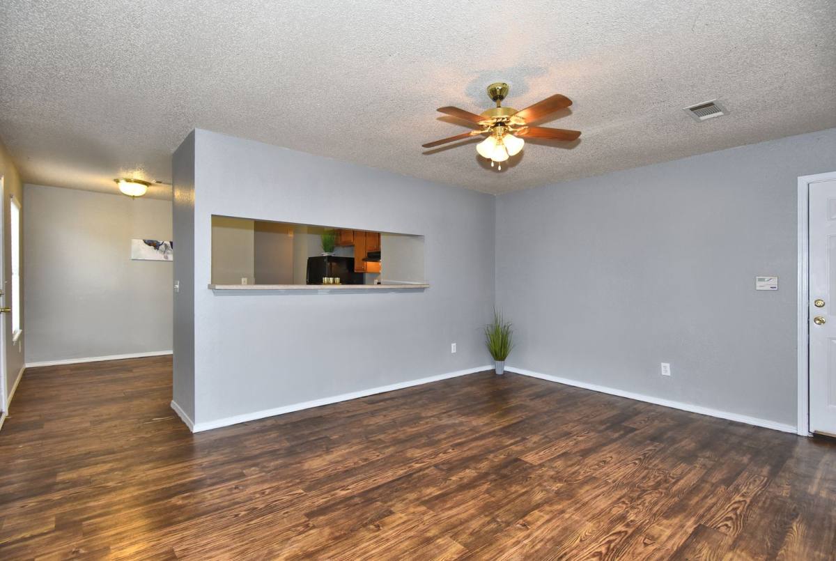 Apartment for rent at 701 S Lynn St, Bristow, OK 74010