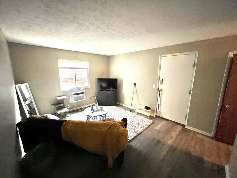 Apartment for rent at 1235 Summit St #B, Columbus, OH 43201
