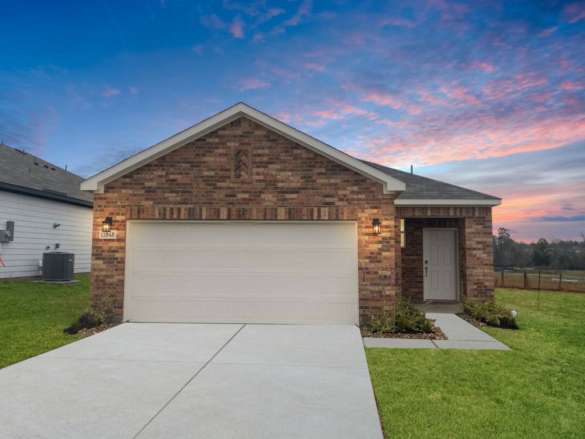House for rent at 11848 Whirlaway Dr, Willis, TX 77318